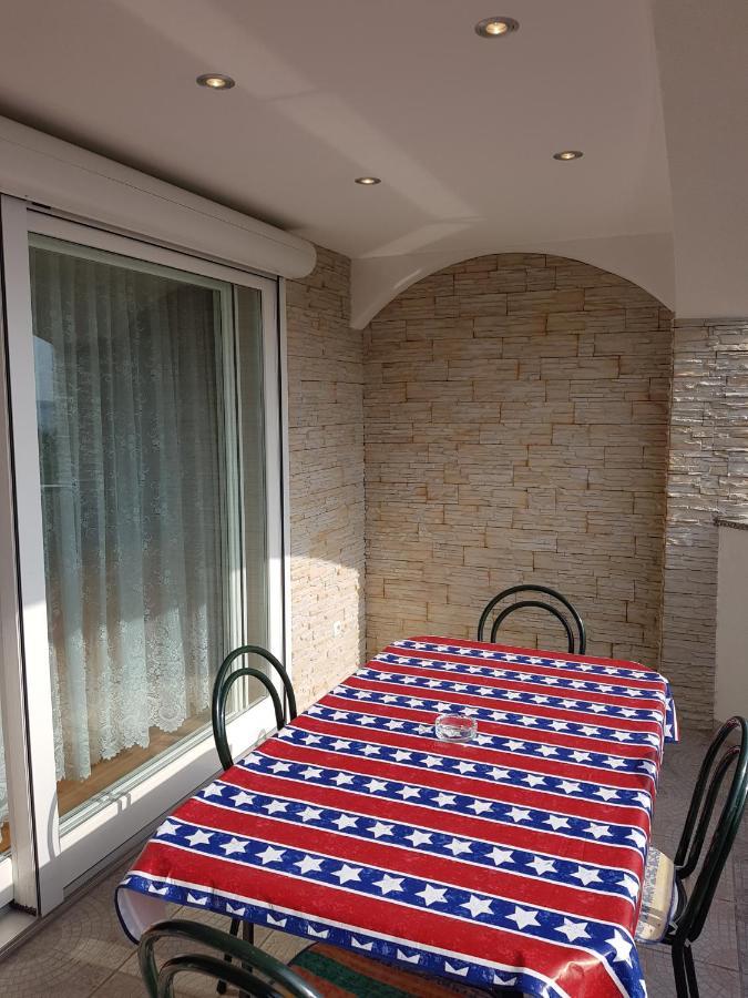 Apartmani Krajnovic Фажана Экстерьер фото