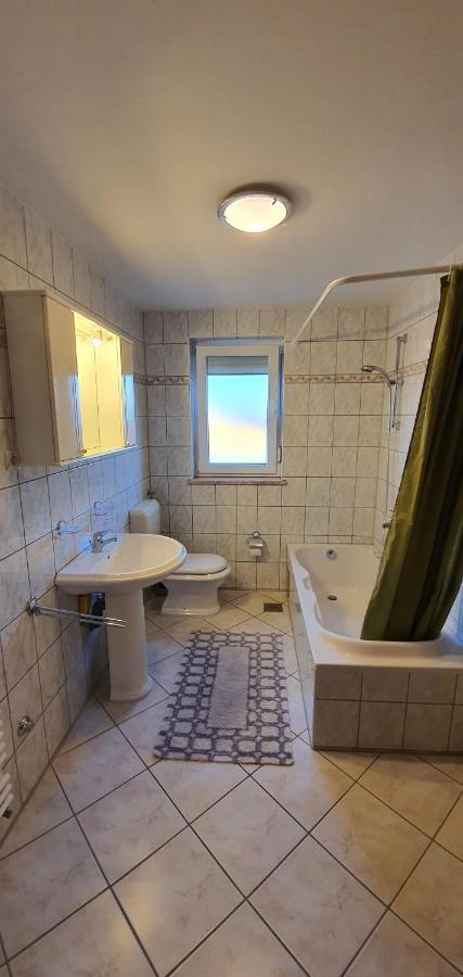 Apartmani Krajnovic Фажана Экстерьер фото