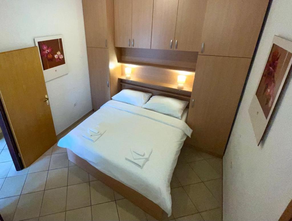 Apartmani Krajnovic Фажана Экстерьер фото