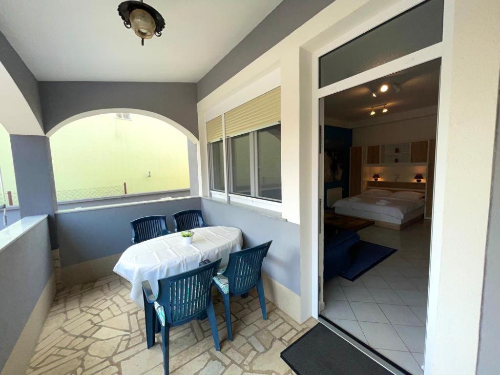 Apartmani Krajnovic Фажана Экстерьер фото